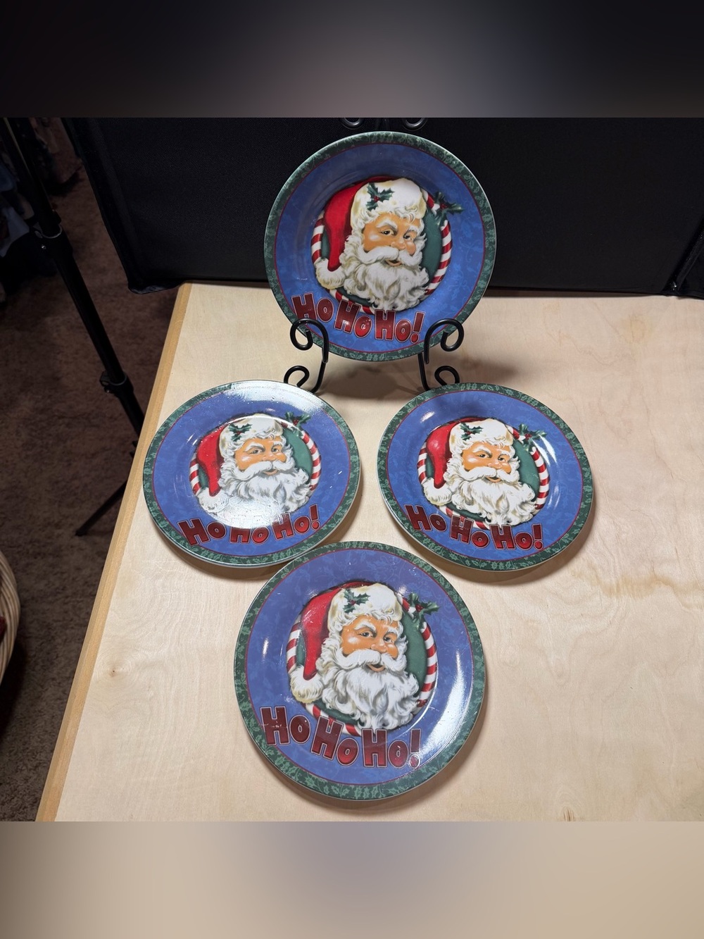 Set Of 4 Santa Dessert Plates With Ho Ho Ho Words